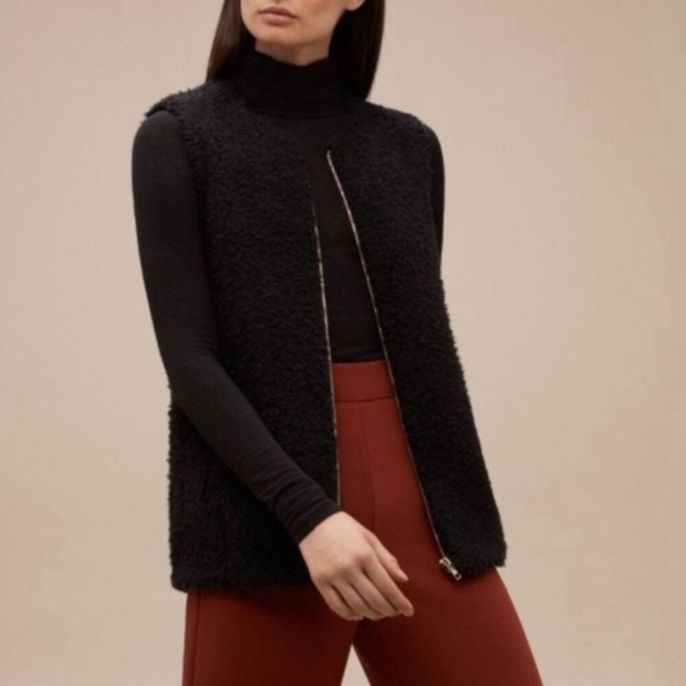 ARITZIA Wilfred Chatou Soft Black Fuzzy Zip Front Vest